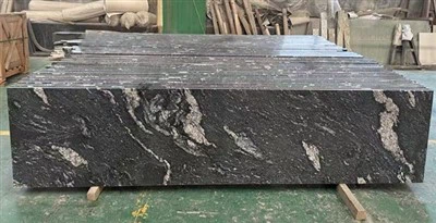 Countertops eibhir tíotáiniam dubh