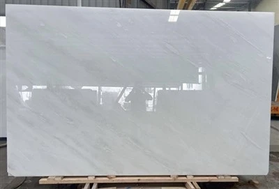 Onyx Bán Ríoga
