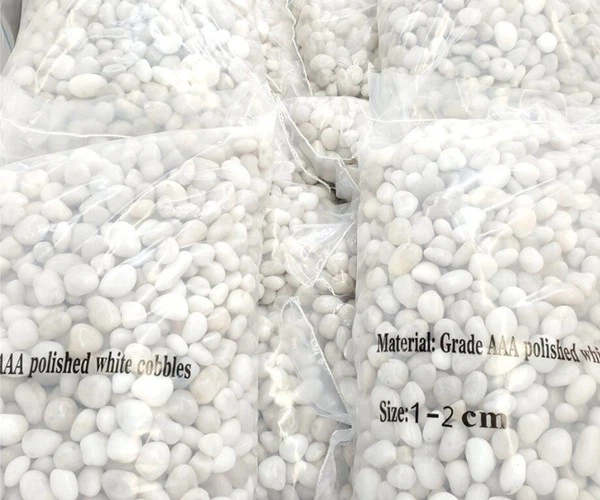 small white pebbles packing